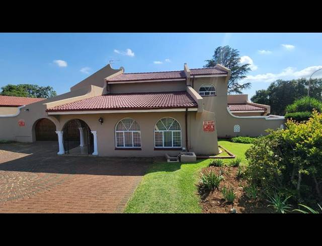 4 BEDROOM HOUSE FOR SALE IN GLENVISTA